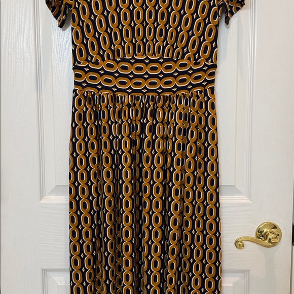 Boden Thea Short Sleeve Jersey Dress in Ochre Chain Size 4 - Picture 4 of 10
